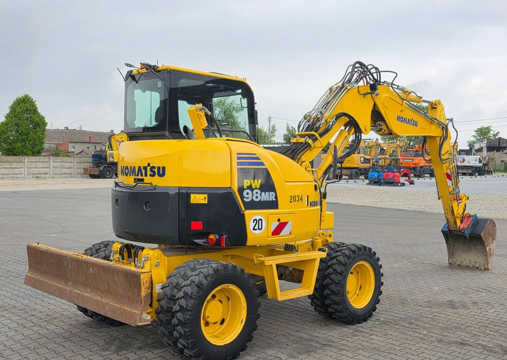 Komatsu PW 98MR-8, 2017 ROK, 5200 MTH, BEZ DPF i ADBLUE - Колесен багер: снимка 4 Komatsu PW 98MR-8, 2017 ROK, 5200 MTH, BEZ DPF i ADBLUE - Колесен багер: снимка 4