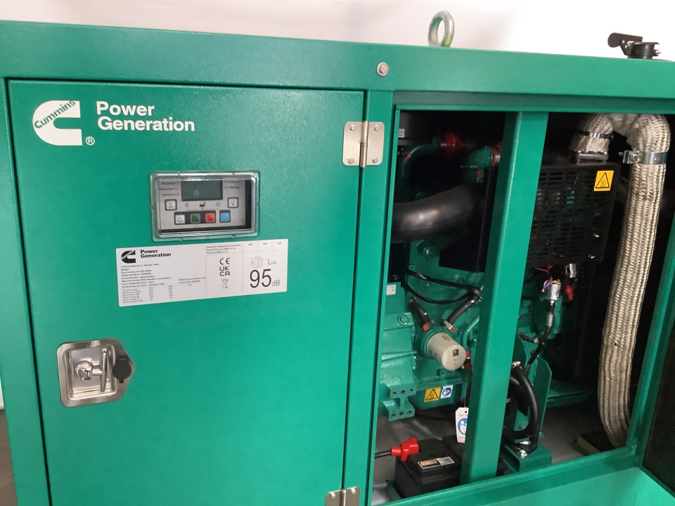 Cummins 55KVA Brand new. C22D5Q - Електрогенератор: снимка 4 Cummins 55KVA Brand new. C22D5Q - Електрогенератор: снимка 4