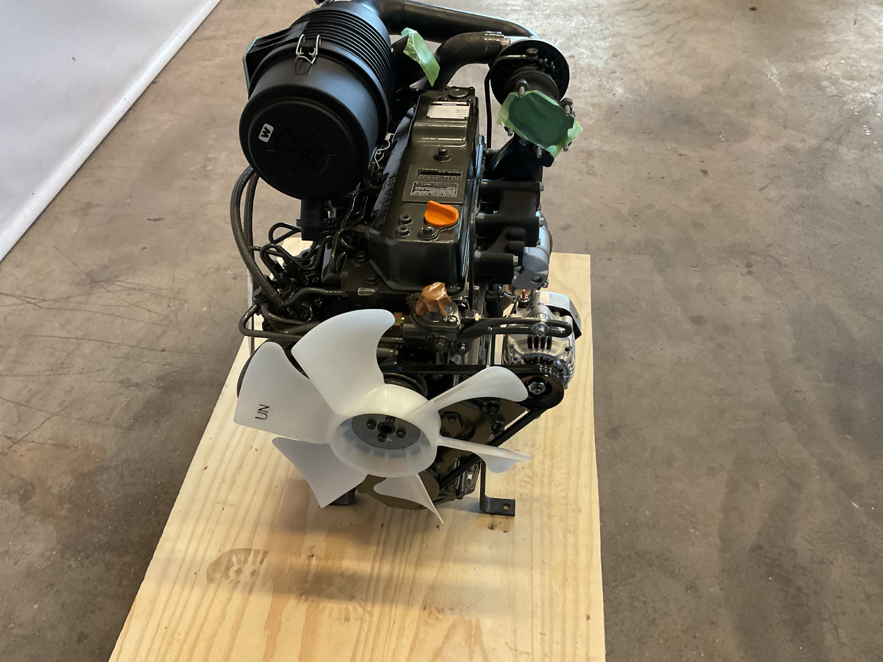 Yanmar 4TNV84T - Двигател: снимка 5 Yanmar 4TNV84T - Двигател: снимка 5