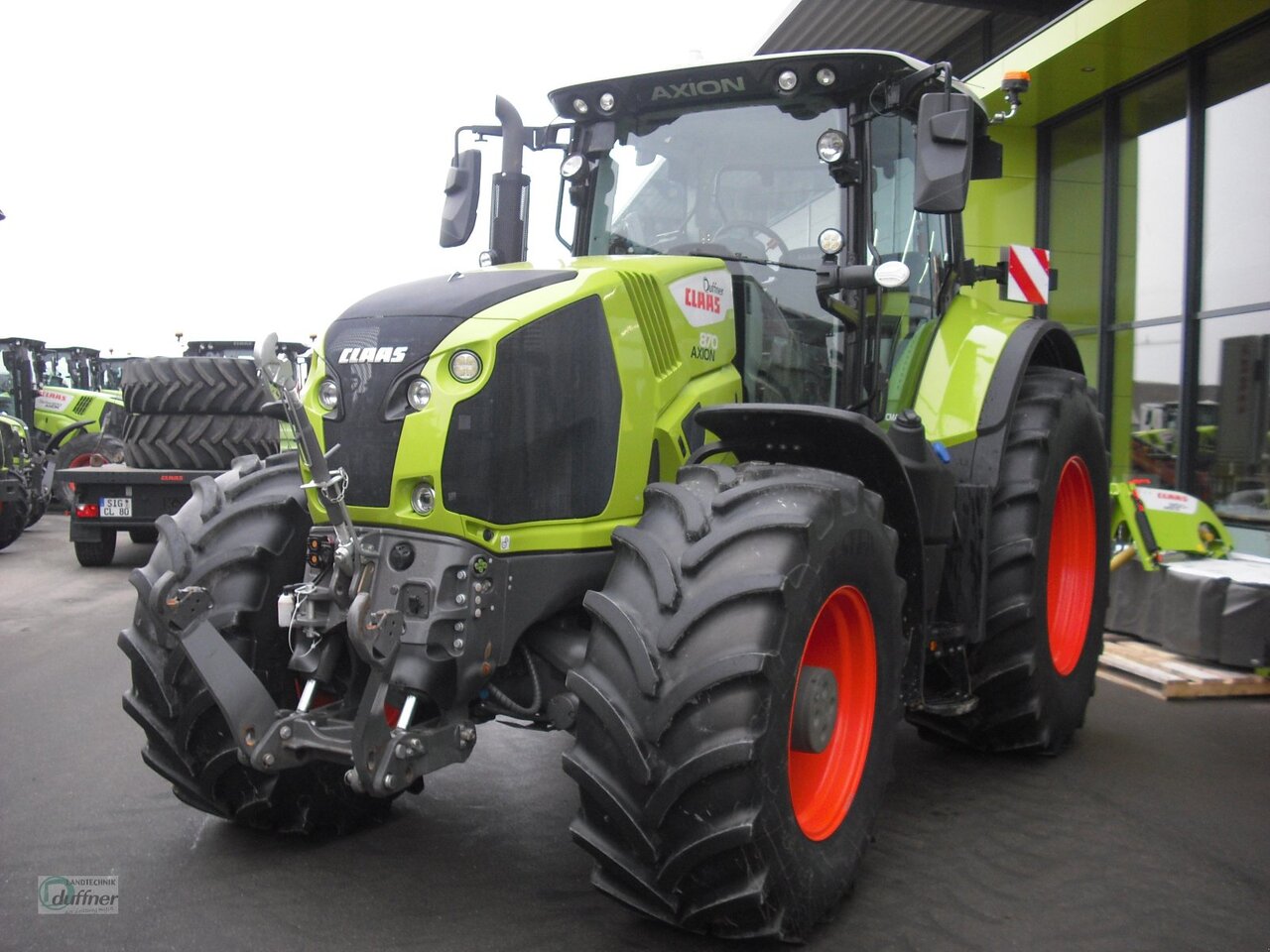 CLAAS Axion 870 CMATIC CEBIS - Трактор: снимка 3 CLAAS Axion 870 CMATIC CEBIS - Трактор: снимка 3