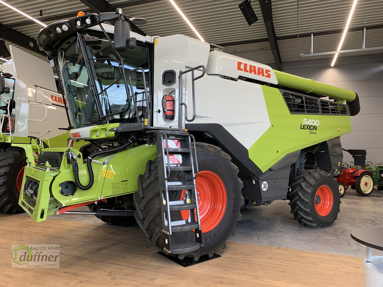 CLAAS Lexion 5400 - Зърнокомбайн: снимка 3 CLAAS Lexion 5400 - Зърнокомбайн: снимка 3