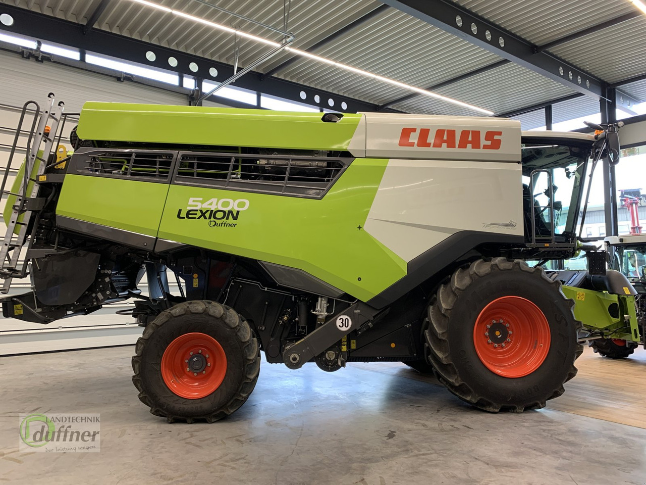 CLAAS Lexion 5400 - Зърнокомбайн: снимка 2 CLAAS Lexion 5400 - Зърнокомбайн: снимка 2