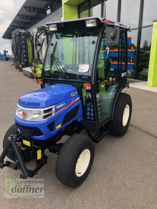 Iseki TM 3217 AHLK - Трактор за комунални дейности: снимка 1 Iseki TM 3217 AHLK - Трактор за комунални дейности: снимка 1