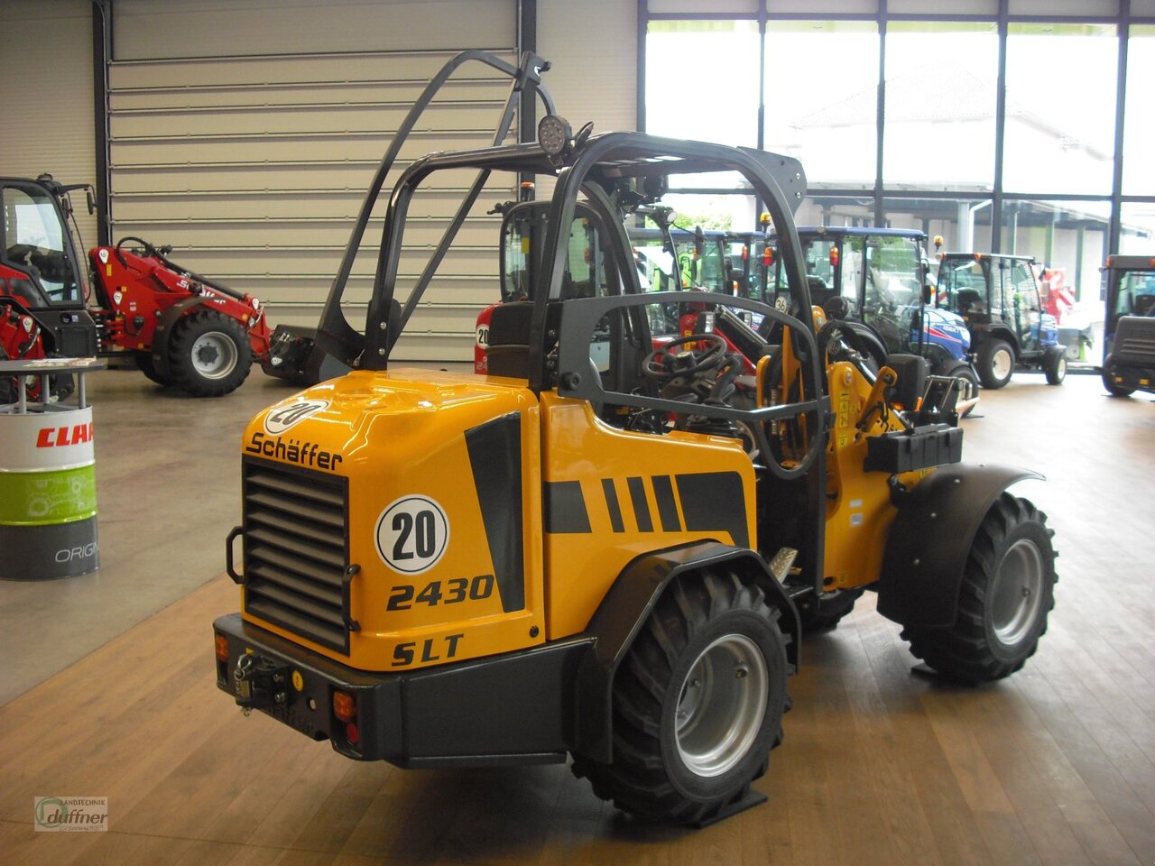 Schäffer 2430 SLT - Компактен товарач: снимка 3 Schäffer 2430 SLT - Компактен товарач: снимка 3