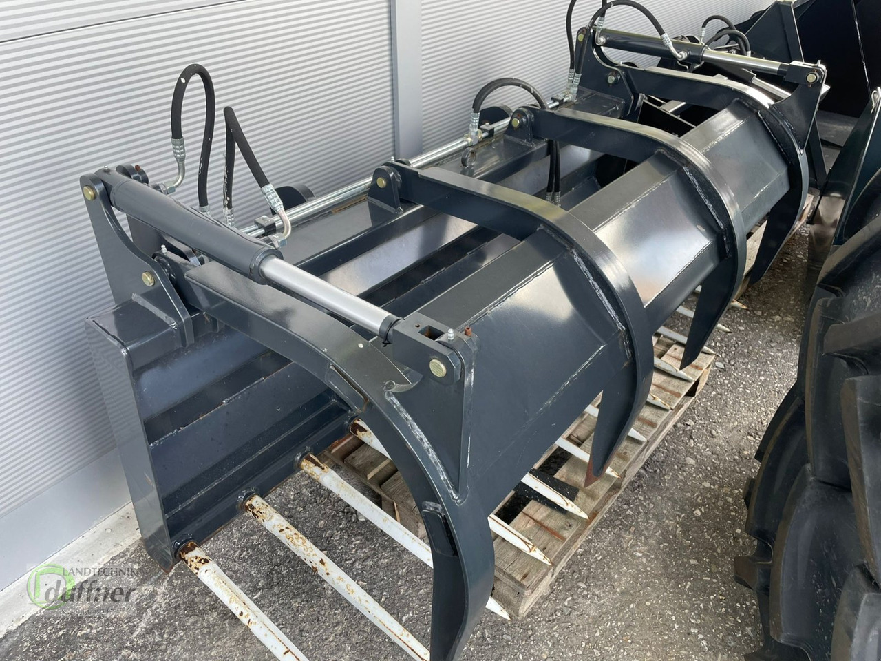 Schäffer Dung- und Silagezange 2,2m - Оборудване за силаж: снимка 1 Schäffer Dung- und Silagezange 2,2m - Оборудване за силаж: снимка 1