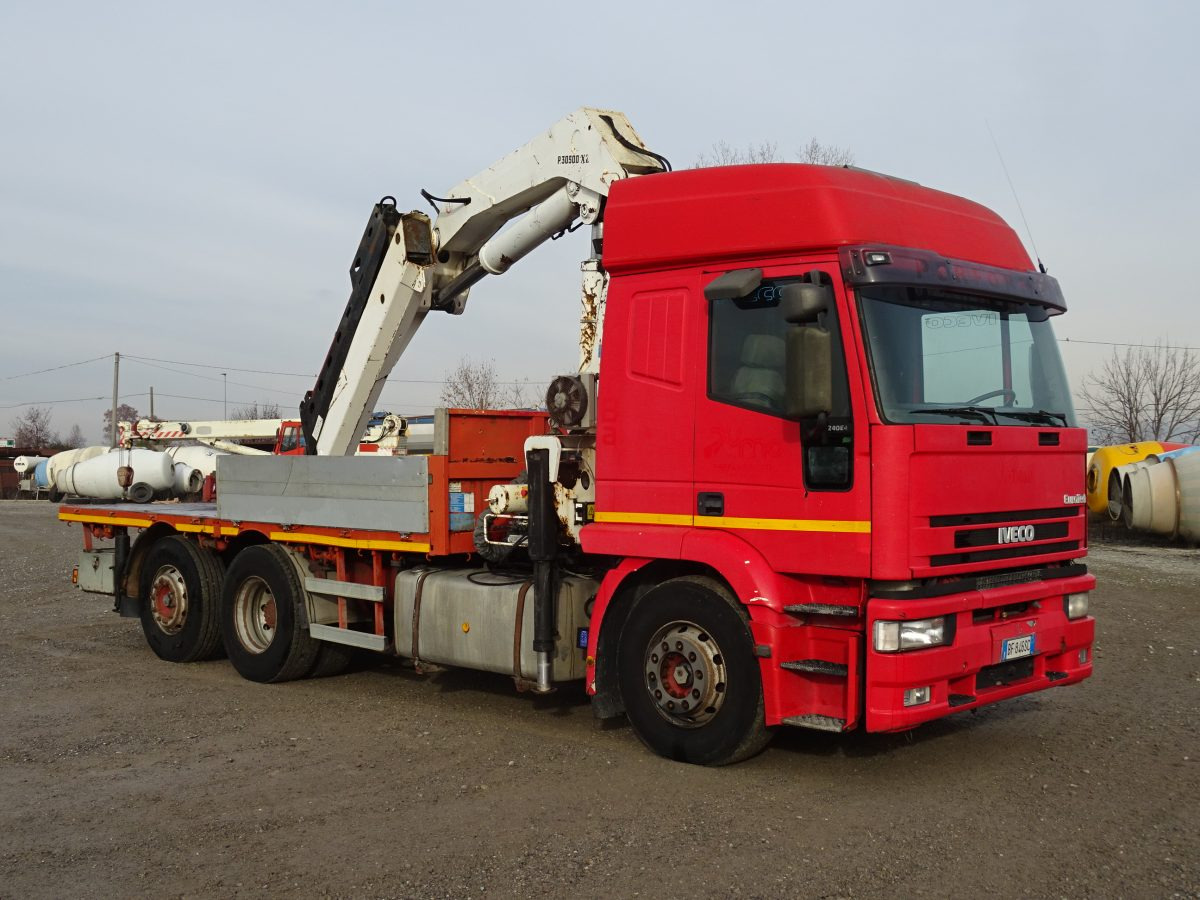 IVECO EUROSTAR 240E42 BONFIGLIOLI P30500XL - Бордови камион, Камион с кран: снимка 3 IVECO EUROSTAR 240E42 BONFIGLIOLI P30500XL - Бордови камион, Камион с кран: снимка 3