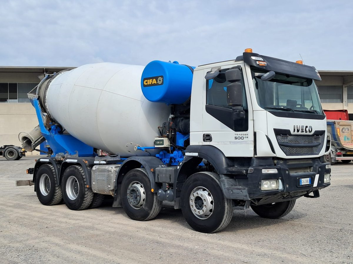 IVECO TRAKKER 500 CIFA RY1300 - Бетоновоз: снимка 5 IVECO TRAKKER 500 CIFA RY1300 - Бетоновоз: снимка 5