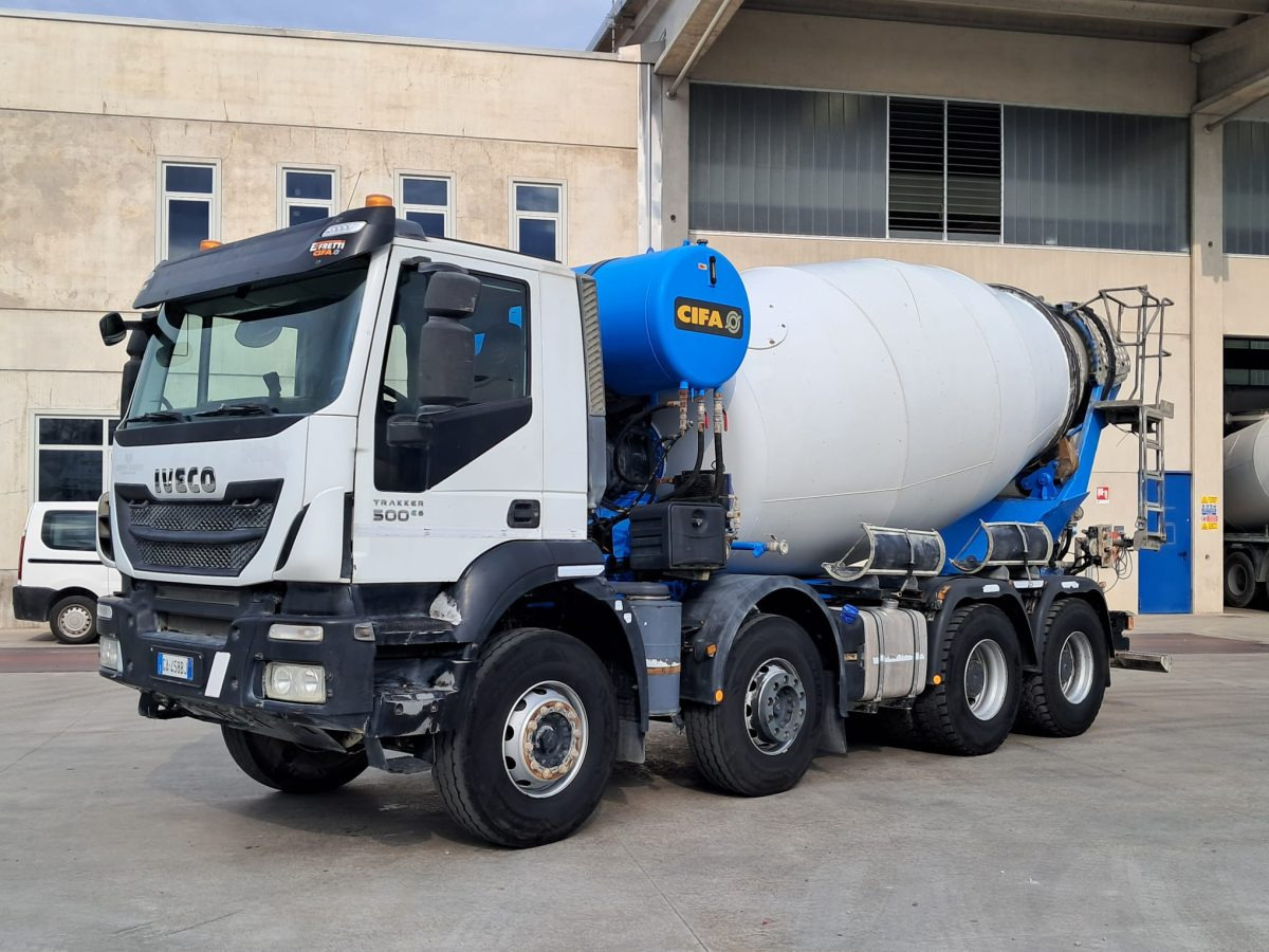 IVECO TRAKKER 500 CIFA RY1300 - Бетоновоз: снимка 1 IVECO TRAKKER 500 CIFA RY1300 - Бетоновоз: снимка 1