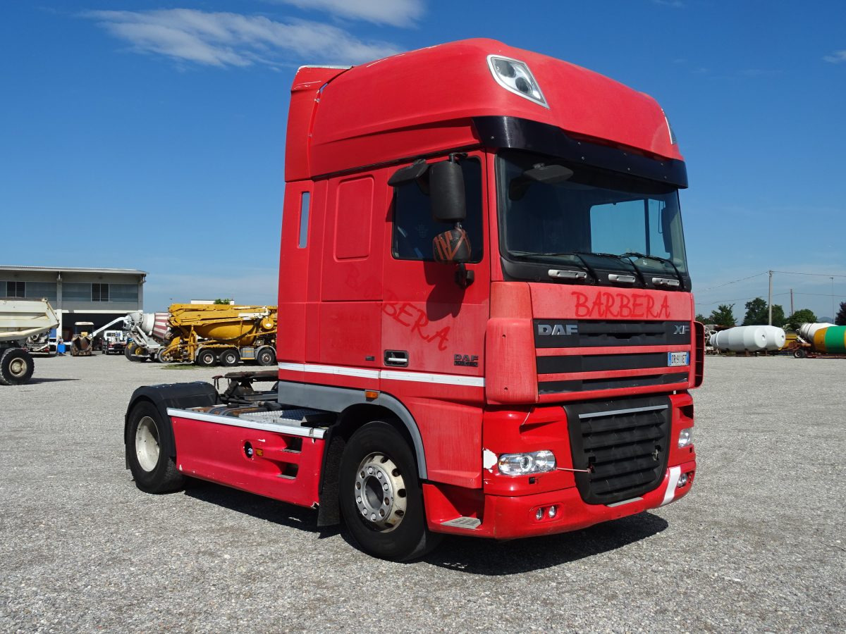 DAF XF 105.480 - Влекач: снимка 3 DAF XF 105.480 - Влекач: снимка 3