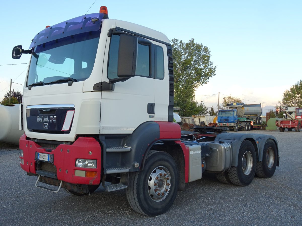 MAN TGA 33.480 - Влекач: снимка 1 MAN TGA 33.480 - Влекач: снимка 1