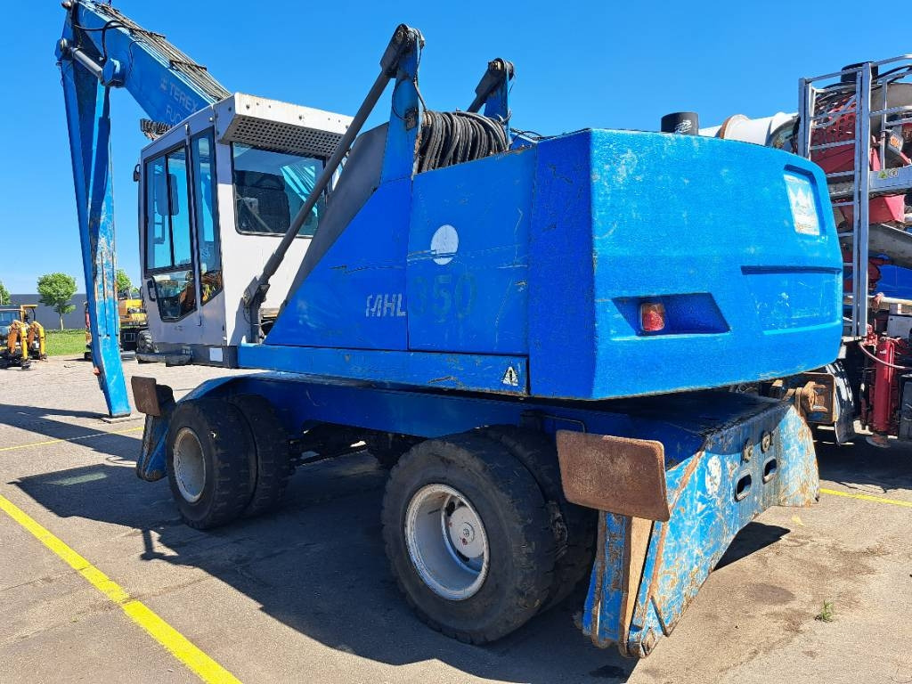 Багер за манипулиране на материали Fuchs MHL350C + generator: снимка 1