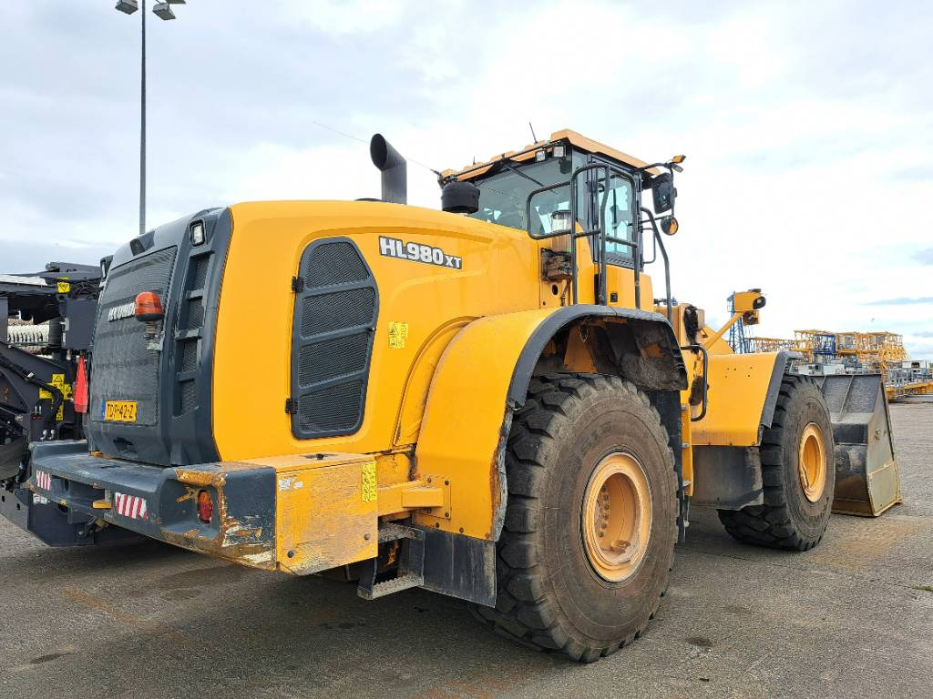 Hyundai HL980XT - Колесен товарач: снимка 3 Hyundai HL980XT - Колесен товарач: снимка 3