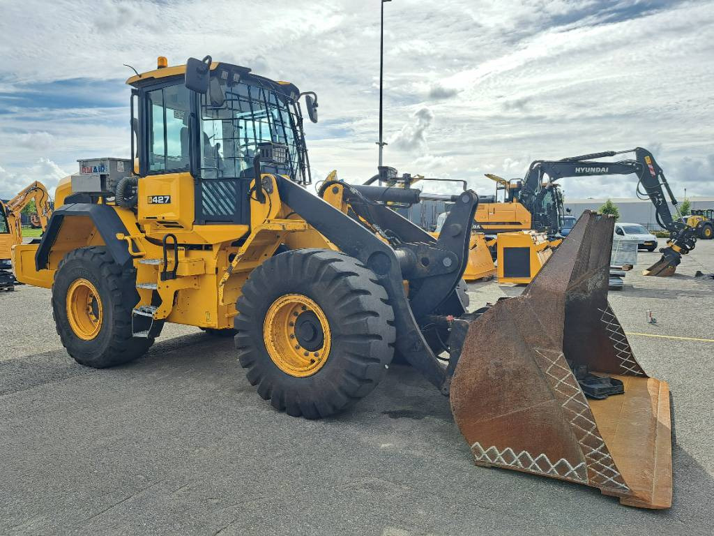 JCB 427 ZX - Колесен товарач: снимка 2 JCB 427 ZX - Колесен товарач: снимка 2