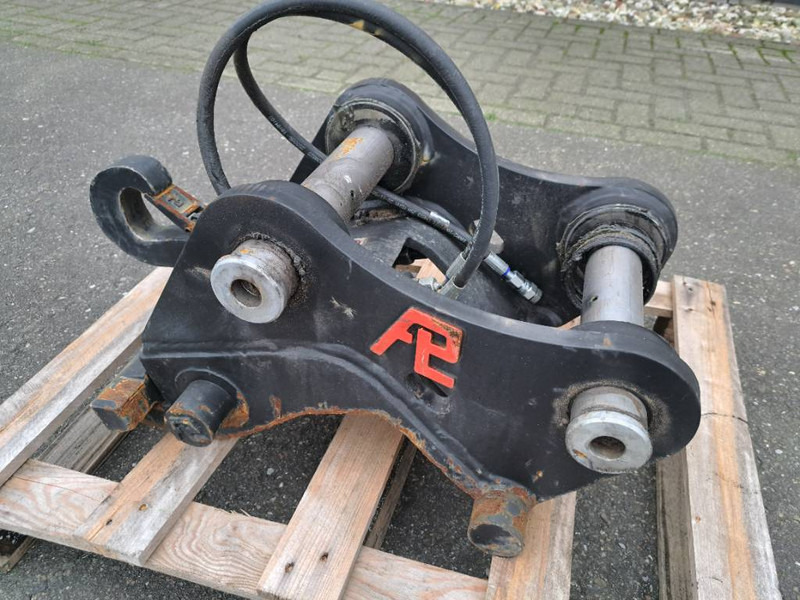 Pladdet CW10 hydraulick Quic Coupler HX85A - Бързо сменник за Строителна техника: снимка 1 Pladdet CW10 hydraulick Quic Coupler HX85A - Бързо сменник за Строителна техника: снимка 1