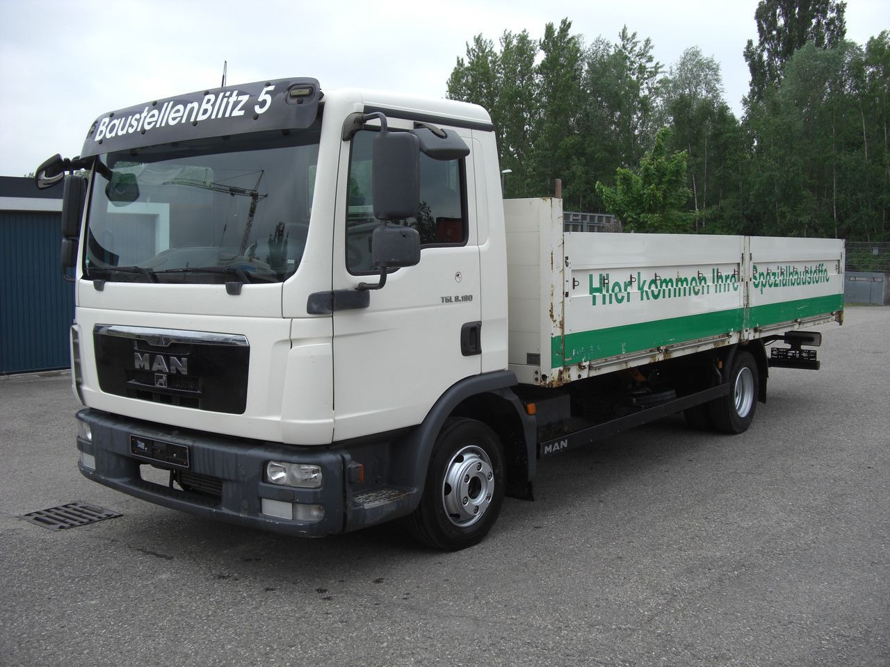 MAN 8180L Baustoffpritsche MAN 8180L Baustoffpritsche - Бордови бус: снимка 2 MAN 8180L Baustoffpritsche MAN 8180L Baustoffpritsche - Бордови бус: снимка 2