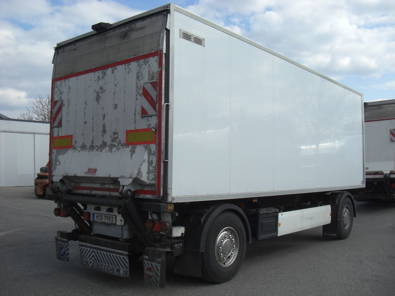 Magyar SR34MD1 / 3 KAMMERN - Полуремарке цистерна: снимка 2 Magyar SR34MD1 / 3 KAMMERN - Полуремарке цистерна: снимка 2