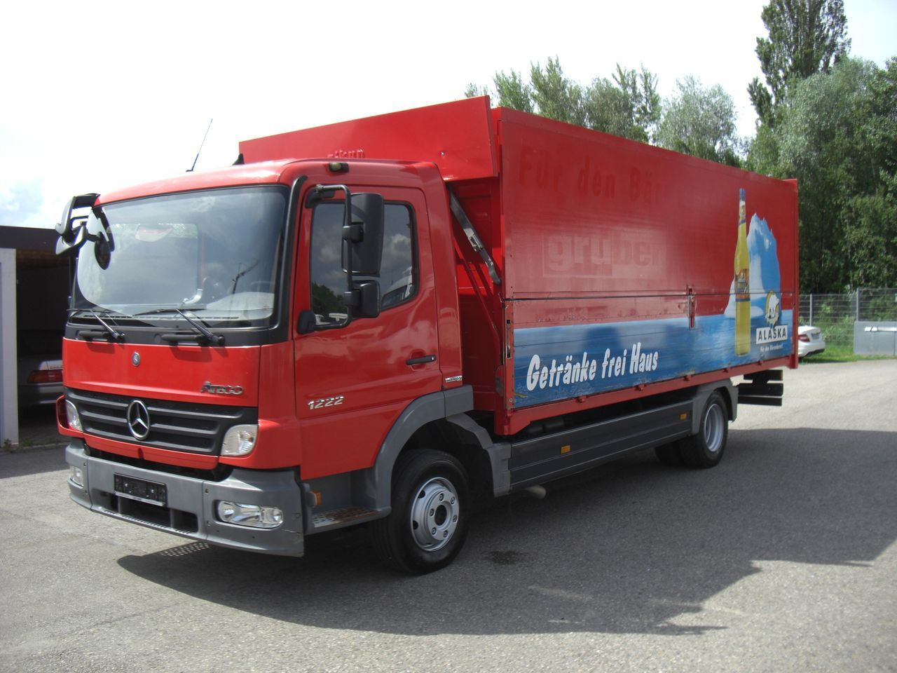 Mercedes-Benz 1222L / Automatik - За напитки камион: снимка 1 Mercedes-Benz 1222L / Automatik - За напитки камион: снимка 1