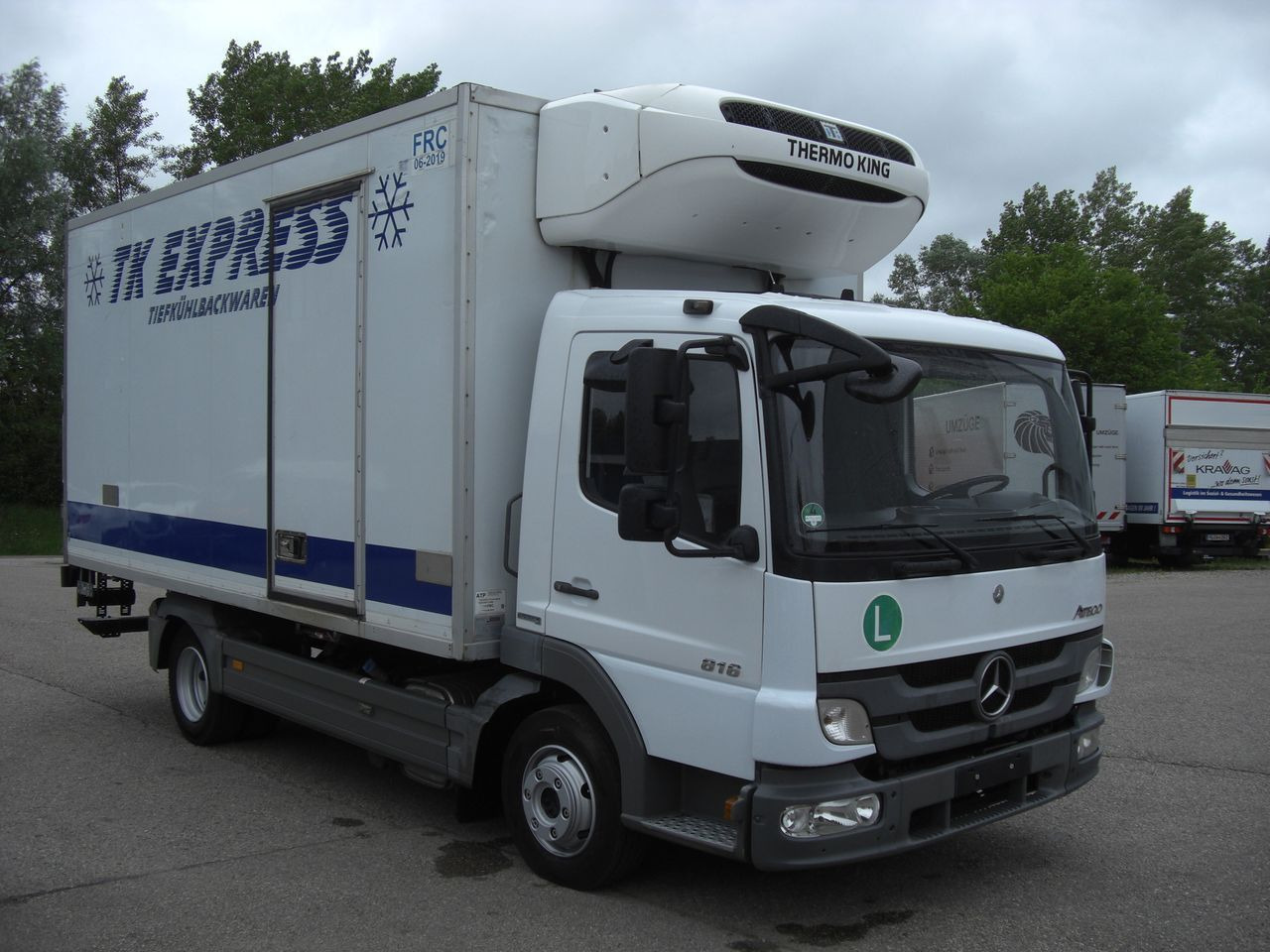 Mercedes-Benz 816 / Tiefkühler / LBW Mercedes-Benz 816 / Tiefkühler / LBW - Хладилен бус: снимка 2 Mercedes-Benz 816 / Tiefkühler / LBW Mercedes-Benz 816 / Tiefkühler / LBW - Хладилен бус: снимка 2