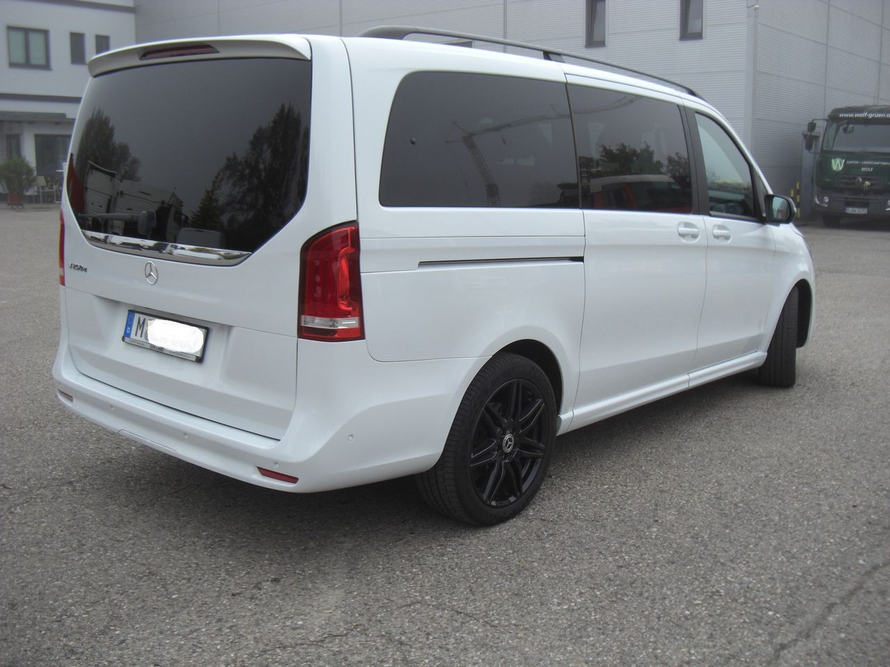 Mercedes-Benz V 250 LANG - Бус с двойна кабина: снимка 3 Mercedes-Benz V 250 LANG - Бус с двойна кабина: снимка 3