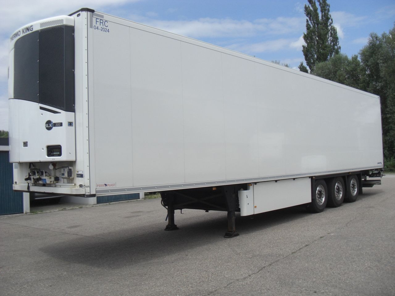 Schmitz Cargobull SKO24/L-13.4 / LBW / TOP! - Рефрижератор полуремарке: снимка 1 Schmitz Cargobull SKO24/L-13.4 / LBW / TOP! - Рефрижератор полуремарке: снимка 1