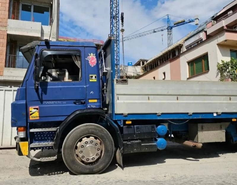 Scania 93 Carne - Камион с кран: снимка 3 Scania 93 Carne - Камион с кран: снимка 3