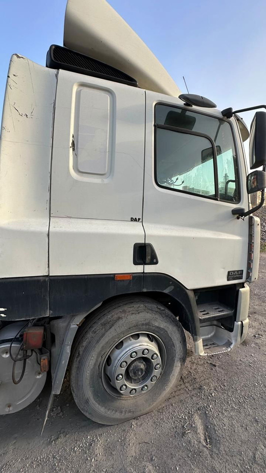 DAF CF 85.430 Tractor head - Влекач: снимка 4 DAF CF 85.430 Tractor head - Влекач: снимка 4