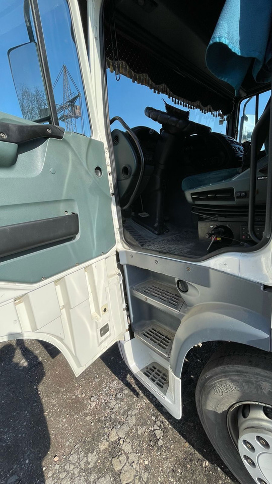 DAF XF 95.430 Tractor head 4x2 - Влекач: снимка 3 DAF XF 95.430 Tractor head 4x2 - Влекач: снимка 3