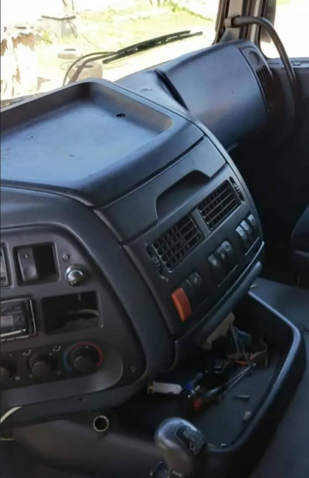DAF XF 95 - Влекач: снимка 5 DAF XF 95 - Влекач: снимка 5