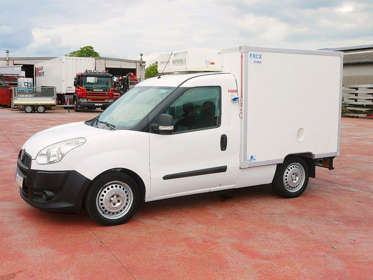 Fiat DOBLO 1.3 KUHLKOFFER RELEC FROID TR 22 -20C - Хладилен бус: снимка 3 Fiat DOBLO 1.3 KUHLKOFFER RELEC FROID TR 22 -20C - Хладилен бус: снимка 3