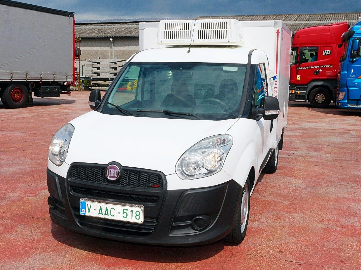 Fiat DOBLO 1.3 KUHLKOFFER RELEC FROID TR 22 -20C - Хладилен бус: снимка 4 Fiat DOBLO 1.3 KUHLKOFFER RELEC FROID TR 22 -20C - Хладилен бус: снимка 4