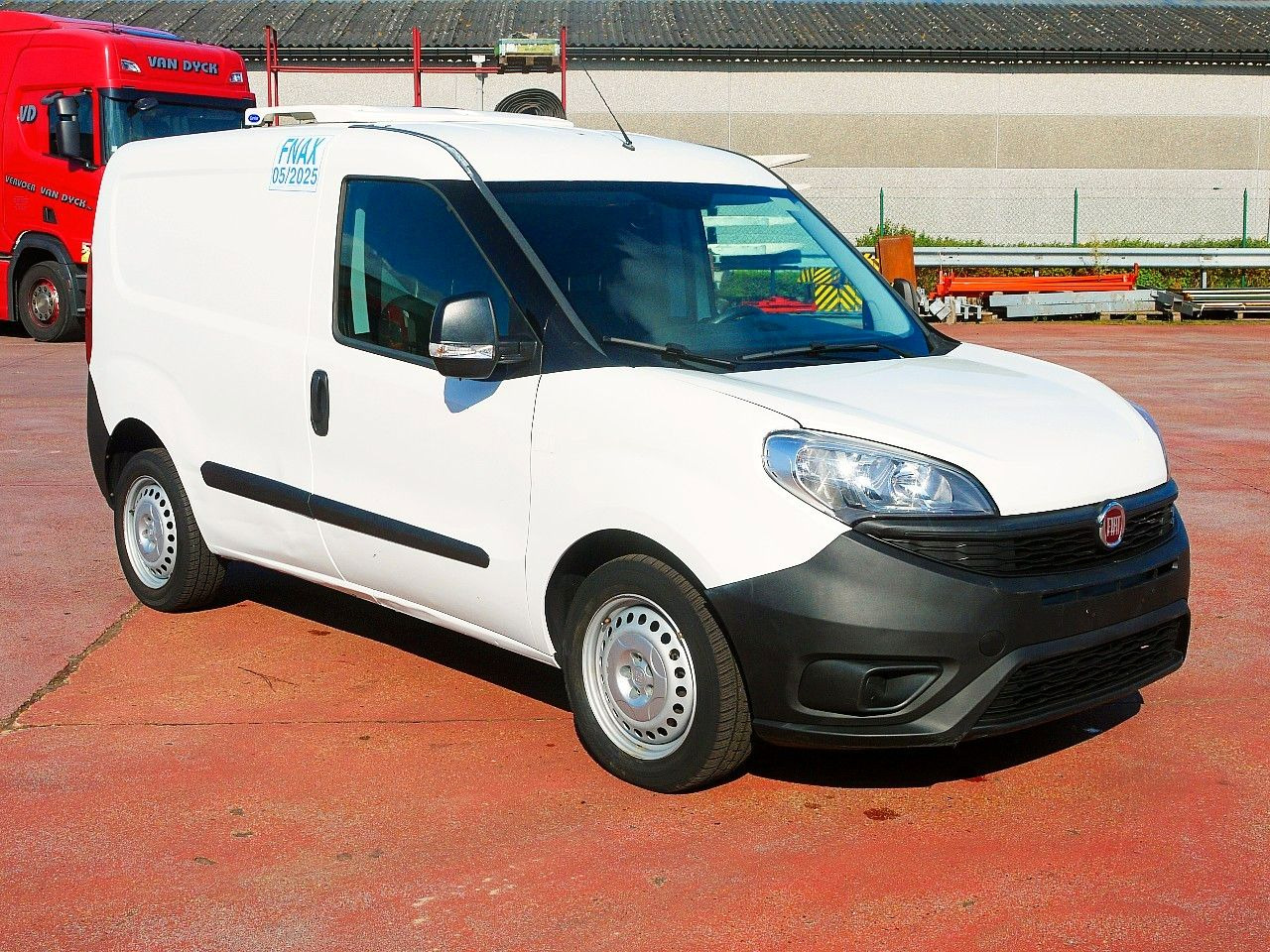 Fiat DOBLO 1.4 KUHLKASTENWAGEN CARRIER NEOS -20c E6 - Хладилен бус: снимка 2 Fiat DOBLO 1.4 KUHLKASTENWAGEN CARRIER NEOS -20c E6 - Хладилен бус: снимка 2