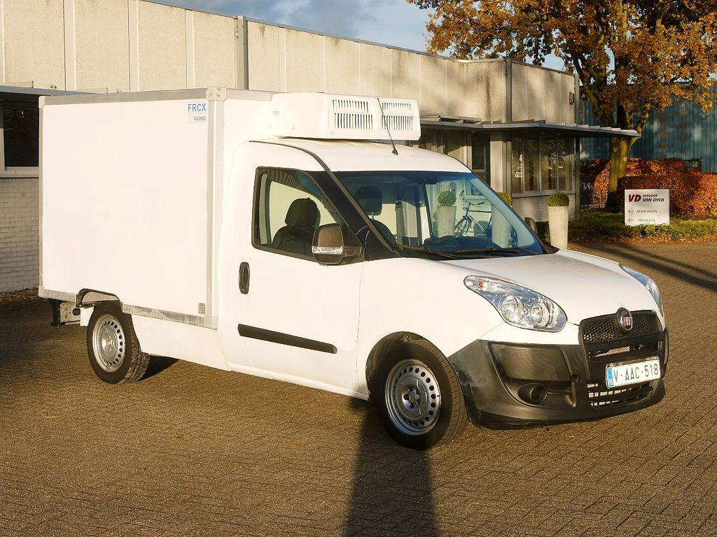 Fiat DOBLO 1.6 KUHLKOFFER CARRIER XARIOS -20 / AIRCO - Хладилен бус: снимка 2 Fiat DOBLO 1.6 KUHLKOFFER CARRIER XARIOS -20 / AIRCO - Хладилен бус: снимка 2