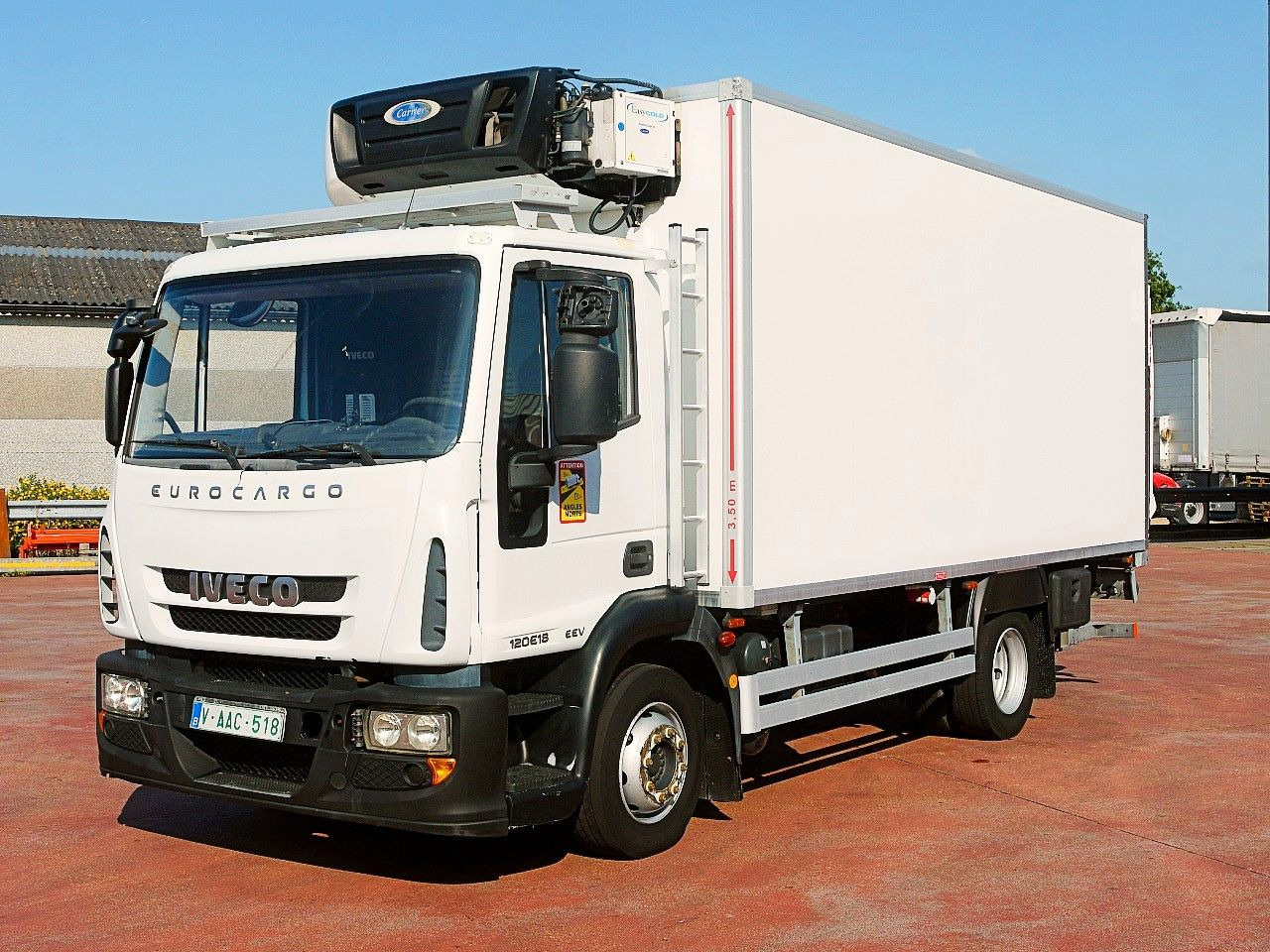 Iveco 120E18 EUROCARGO KUHLKOFFER CARRIER SUPRA 550 - Рефрижератор камион: снимка 4 Iveco 120E18 EUROCARGO KUHLKOFFER CARRIER SUPRA 550 - Рефрижератор камион: снимка 4