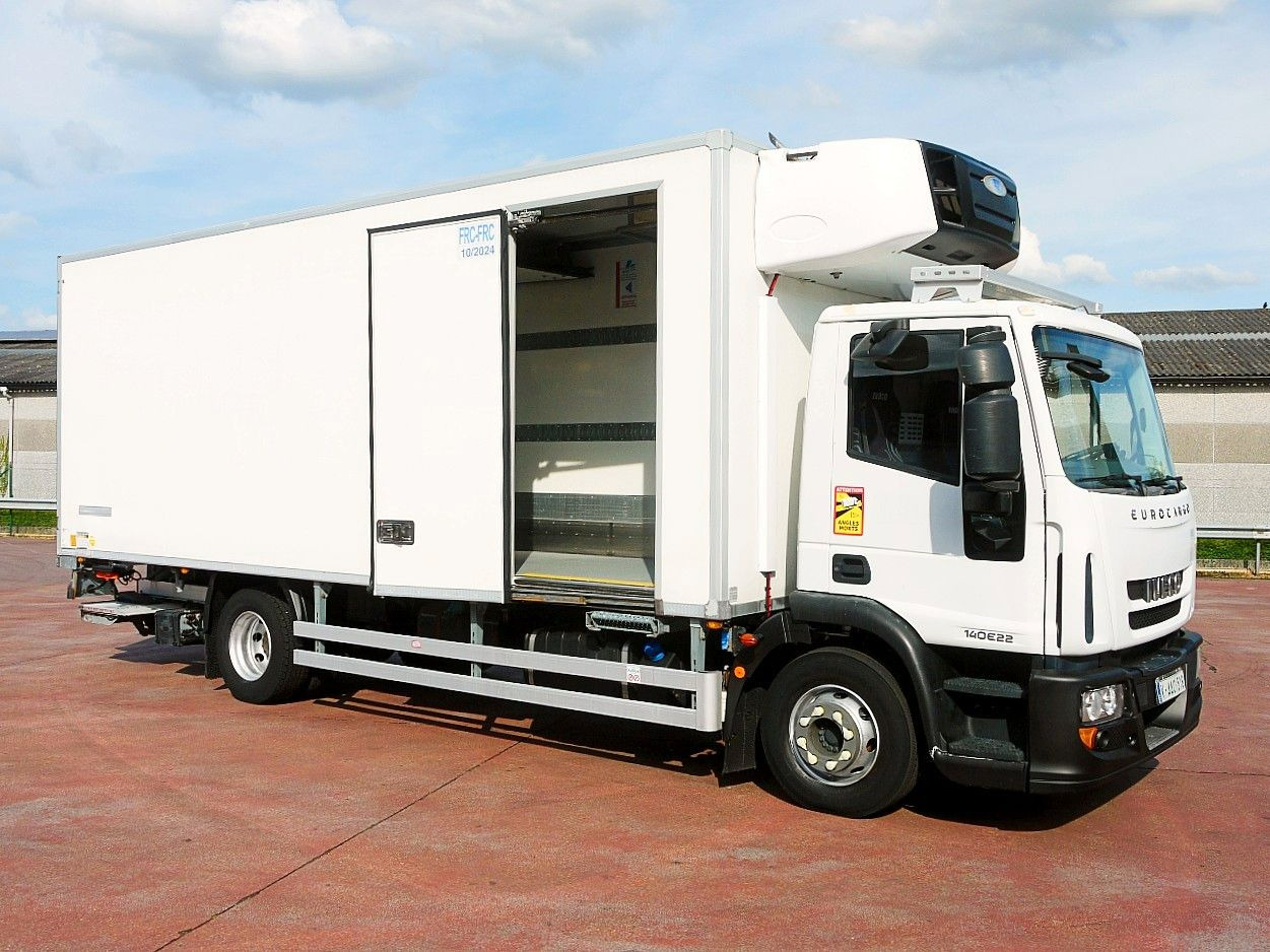 Iveco 140E22 KUHLKOFER CARRIER SUPRA 1150MT AC RETARDR - Рефрижератор камион: снимка 3 Iveco 140E22 KUHLKOFER CARRIER SUPRA 1150MT AC RETARDR - Рефрижератор камион: снимка 3