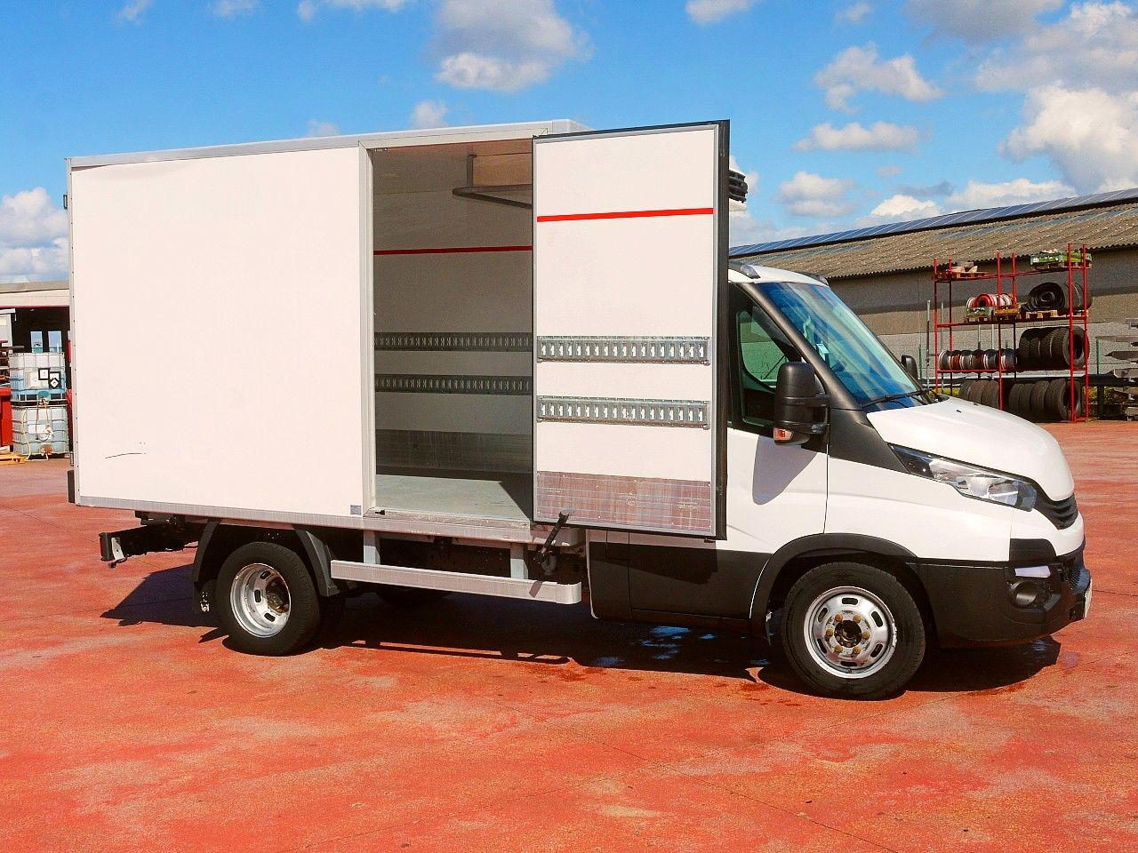 Iveco 35C14 KUHLKOFFER CARRIER XARIOS 350 -20C - Хладилен бус: снимка 3 Iveco 35C14 KUHLKOFFER CARRIER XARIOS 350 -20C - Хладилен бус: снимка 3