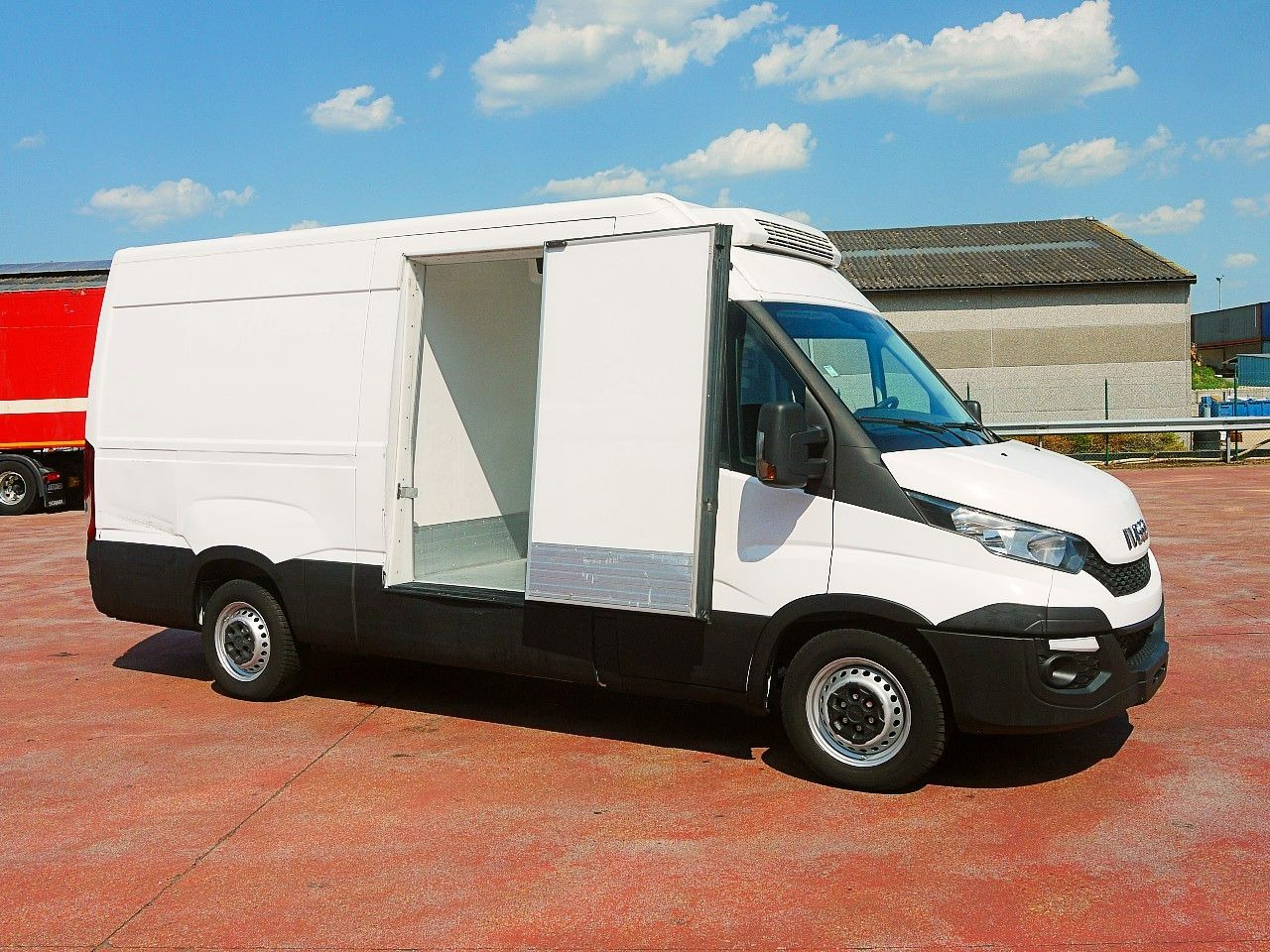 Iveco 35S13 DAILY KUHLKASTENWAGEN THERMOKING V300 MULT - Хладилен бус: снимка 3 Iveco 35S13 DAILY KUHLKASTENWAGEN THERMOKING V300 MULT - Хладилен бус: снимка 3
