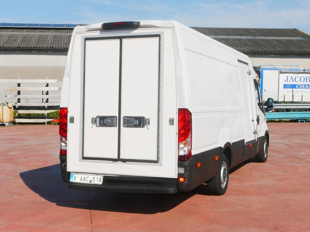 Хладилен бус Iveco 35S18 DAILY KUHLKASTENWAGEN THERMOKING V300 MT: снимка 10