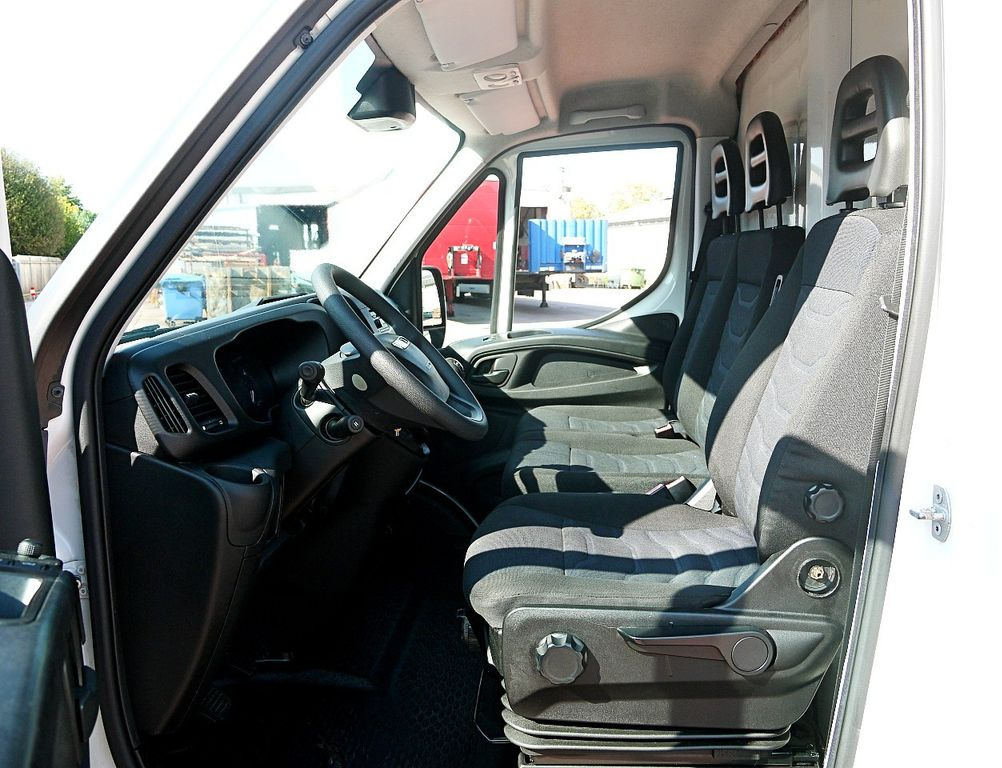 Хладилен бус Iveco 35S18 DAILY KUHLKASTENWAGEN THERMOKING V300 MT: снимка 12