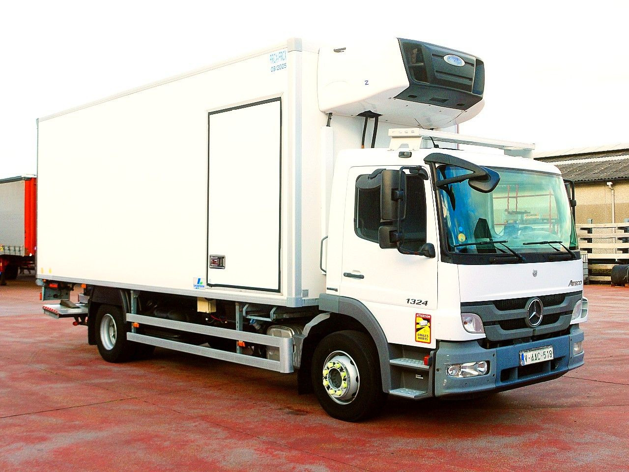 Mercedes-Benz 1324 ATEGO CARRIER SUPRA 1000MT CITY Z. A/C LUFT - Рефрижератор камион: снимка 2 Mercedes-Benz 1324 ATEGO CARRIER SUPRA 1000MT CITY Z. A/C LUFT - Рефрижератор камион: снимка 2
