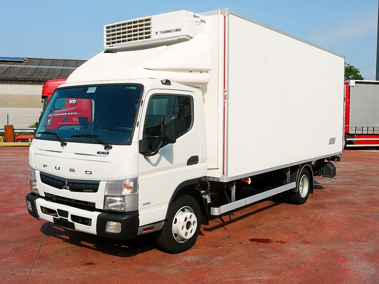 Mitsubishi FUSO CANTER 3.0 KUHLKOFFER THERMOKING V800 MT AC - Хладилен бус: снимка 4 Mitsubishi FUSO CANTER 3.0 KUHLKOFFER THERMOKING V800 MT AC - Хладилен бус: снимка 4