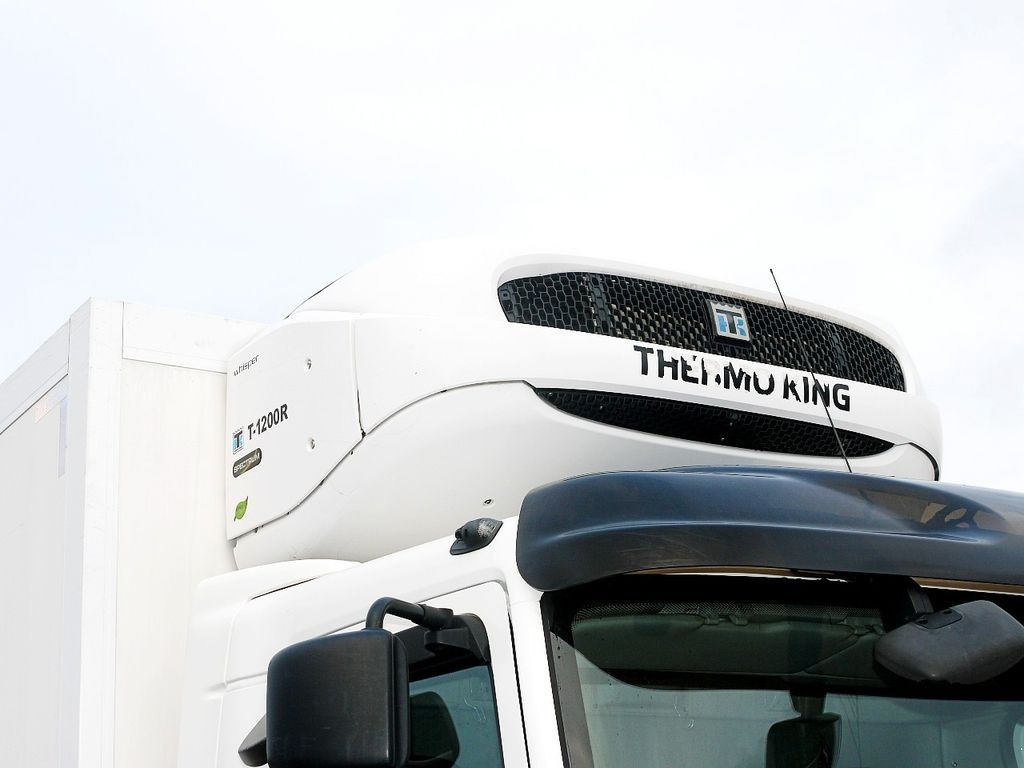 Рефрижератор камион Renault 26.320 D KUHLKOFFER THERMOKING MT T1200 6X2 A/C: снимка 9