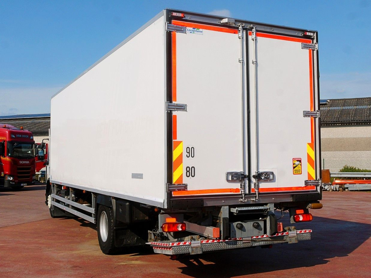 Рефрижератор камион Renault D19.280 KUHLKOFFER CARRIER SUPRA 1150 MT: снимка 7