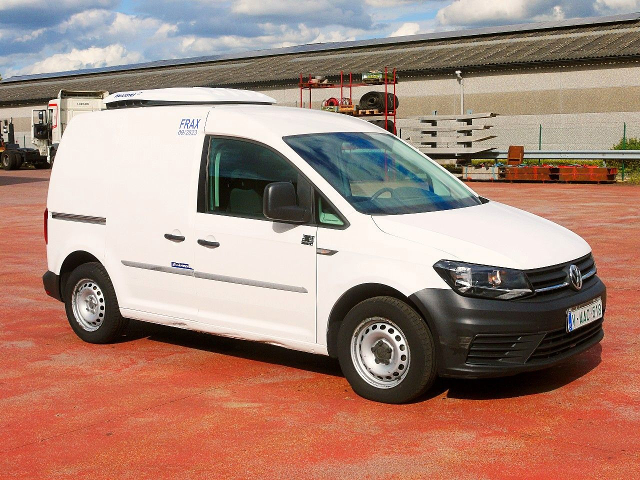 Volkswagen CADDY 2.0 KONVEKTA -2c A/C €6 - Хладилен бус: снимка 2 Volkswagen CADDY 2.0 KONVEKTA -2c A/C €6 - Хладилен бус: снимка 2