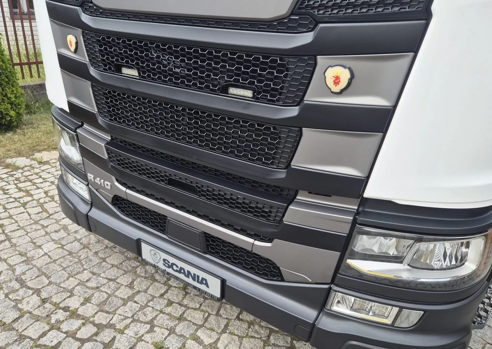 Влекач Scania R410: снимка 16
