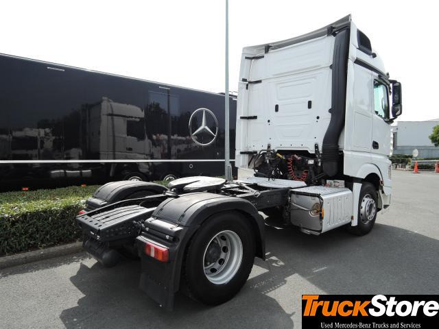 Mercedes-Benz Actros 1843 LS - Влекач: снимка 4 Mercedes-Benz Actros 1843 LS - Влекач: снимка 4