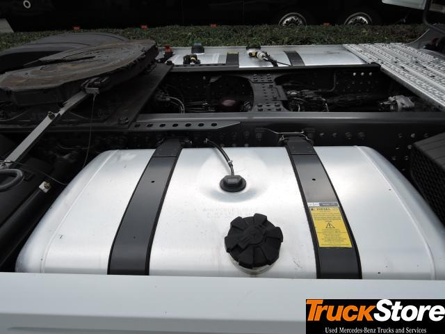 Mercedes-Benz Actros 1845 LS - Влекач: снимка 2 Mercedes-Benz Actros 1845 LS - Влекач: снимка 2