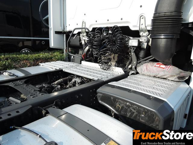 Mercedes-Benz Actros 1845 LS nRL - Влекач: снимка 2 Mercedes-Benz Actros 1845 LS nRL - Влекач: снимка 2
