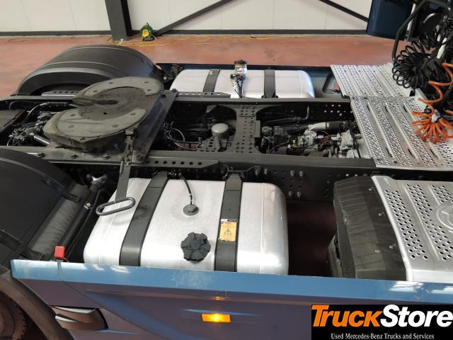 Влекач Mercedes-Benz Actros 1845 LS nRL: снимка 10