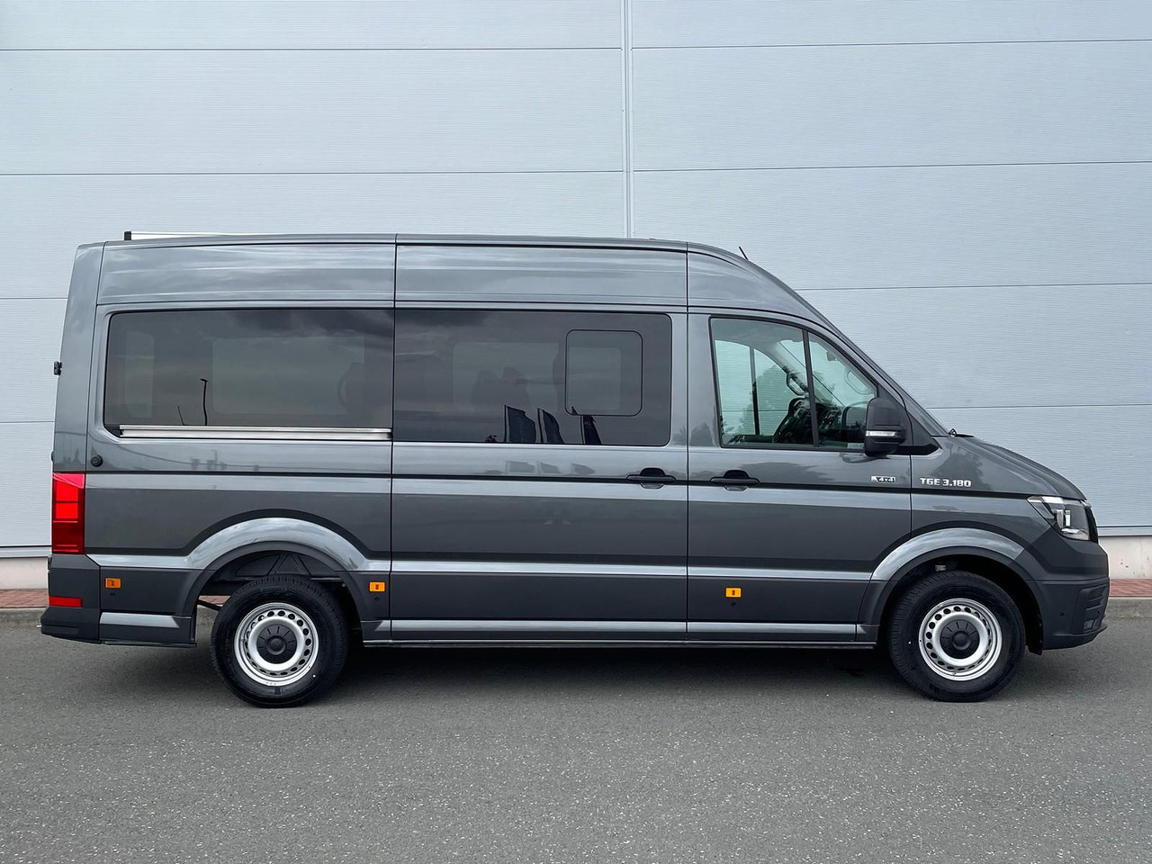 MAN TGE 3.180 Kombi L3H2 4x4 TEMPOMAT KAMERA 8-SITZE - Микробус, Пътнически бус: снимка 5 MAN TGE 3.180 Kombi L3H2 4x4 TEMPOMAT KAMERA 8-SITZE - Микробус, Пътнически бус: снимка 5
