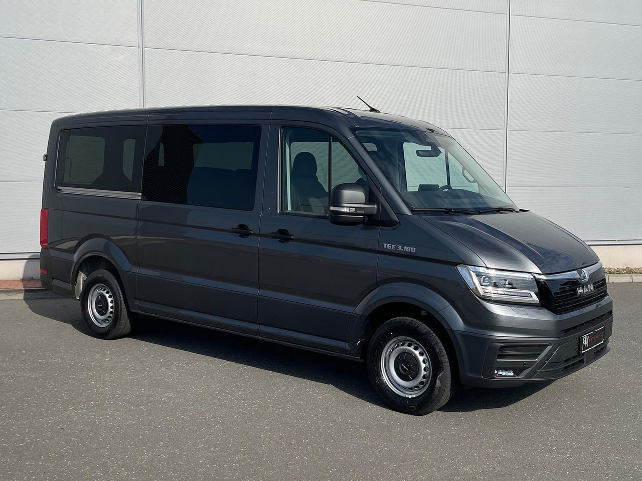 MAN TGE 3.180 Kombi L3H2 LED ACC NAVI SITZHZ - Микробус, Пътнически бус: снимка 2 MAN TGE 3.180 Kombi L3H2 LED ACC NAVI SITZHZ - Микробус, Пътнически бус: снимка 2